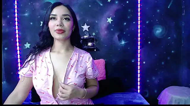 Snapshot of ValentinaRojass_ chatting on March 25, 2:45 pm ValentinaRojass online show from March 25, 2:45 pm