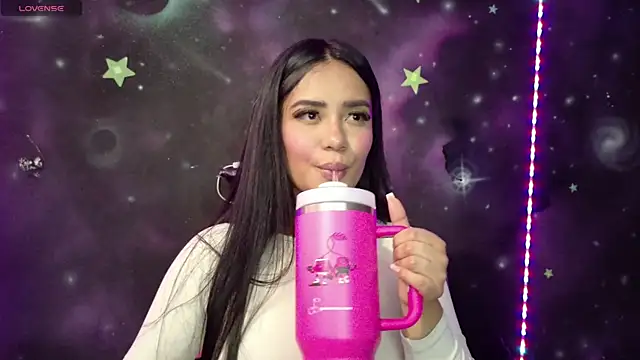 Snapshot of ValentinaRojass_ chatting on May 8, 5:07 pm ValentinaRojass online show from May 8, 5:07 pm