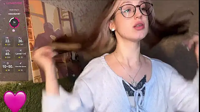 Snapshot of caramel_55 chatting on March 12, 12:55 pm caramel 55 online show from March 12, 12:55 pm