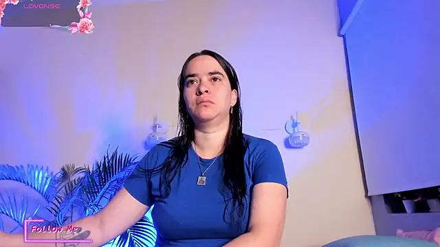 Snapshot of _VALERIAGOMEZ chatting on March 30, 9:54 am VALERIAGOMEZ online show from March 30, 9:54 am