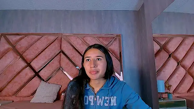 LilyRossi  online show from April 24, 12:07 pm