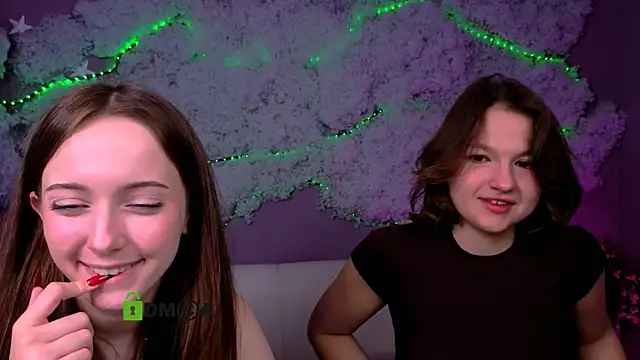 chloe ley online show from May 15, 7:10 pm