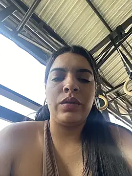 Snapshot of Arianna_Moore chatting on March 19, 2:21 pm Arianna Moore online show from March 19, 2:21 pm