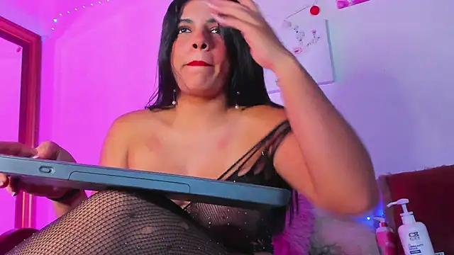 Arianna Moore online show from April 30, 12:50 am