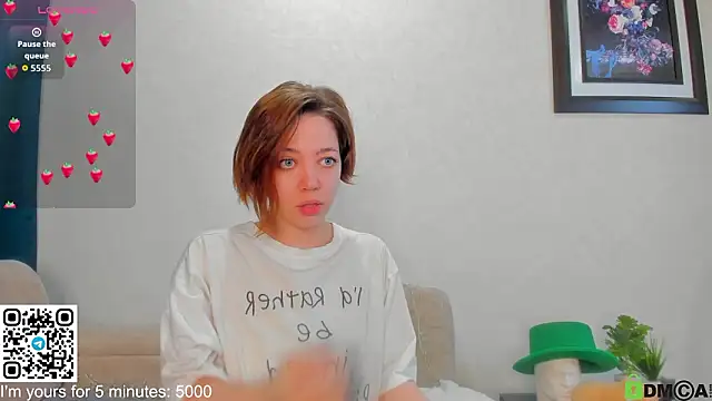 Snapshot of Mollystouch chatting on March 25, 2:28 am Mollystouch online show from March 25, 2:28 am