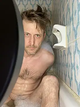 Snapshot of tipat36 chatting on April 8, 12:54 am tipat36 online show from April 8, 12:54 am