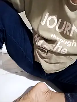 Snapshot of Malisa-aa chatting on April 3, 5:16 am Malisa-aa online show from April 3, 5:16 am