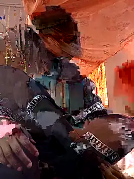 Snapshot of Rai_Choudhury chatting on April 1, 11:22 am Rai Choudhury online show from April 1, 11:22 am