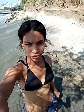 Snapshot of ginevere_20 chatting on March 4, 6:58 pm ginevere 20 online show from March 4, 6:58 pm