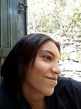 Snapshot of ginevere_20 chatting on April 3, 8:07 pm ginevere 20 online show from April 3, 8:07 pm