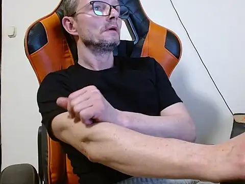 Sokarek online show from March 27, 9:36 pm