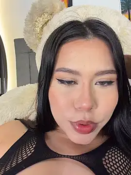 Snapshot of skylarferraro chatting on March 21, 12:15 am skylarferraro online show from March 21, 12:15 am