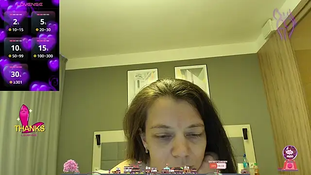 Snapshot of Yana-XX chatting on April 1, 2:36 pm Yana-XX online show from April 1, 2:36 pm