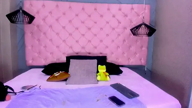 SARA HORNY- online show from March 7, 3:25 am