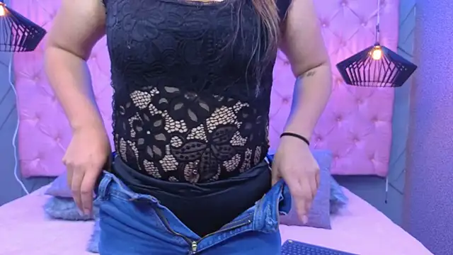 SARA HORNY- online show from May 13, 3:04 am