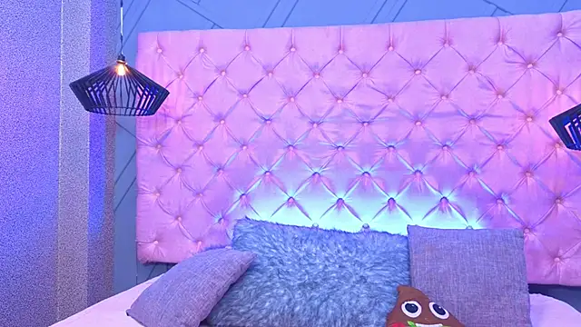 SARA HORNY- online show from May 20, 4:18 am