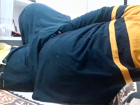 Huskyboss online show from March 23, 4:11 pm