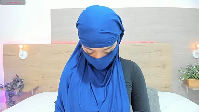 Snapshot of _jennaa chatting on March 21, 8:01 pm jennaa online show from March 21, 8:01 pm