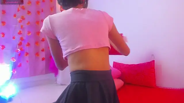 Snapshot of Madeline_21 chatting on March 14, 5:24 am Madeline 21 online show from March 14, 5:24 am