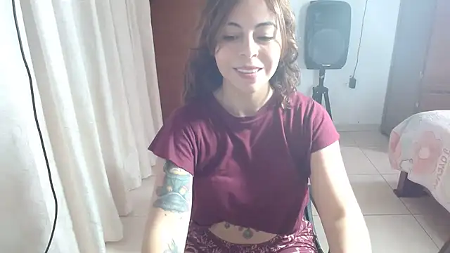 Snapshot of IrisArellano_ chatting on April 18, 2:54 pm IrisArellano online show from April 18, 2:54 pm