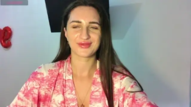 EveLuxe01 online show from March 21, 4:21 pm