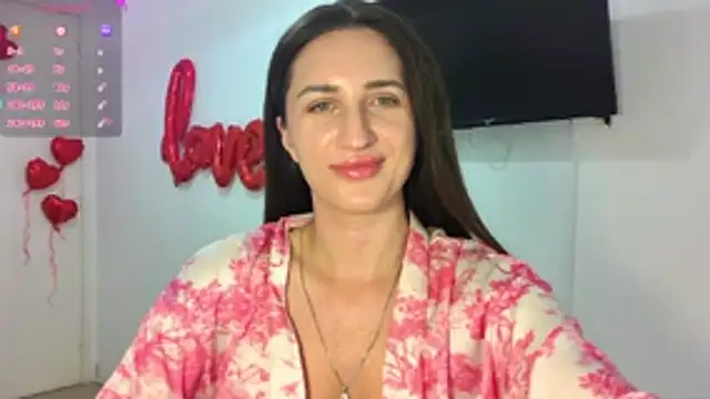 EveLuxe01 online show from April 4, 4:04 pm