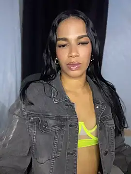 FlorSalvaje  online show from May 7, 12:38 am