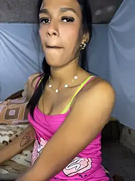 FlorSalvaje  online show from May 13, 12:52 am