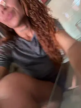 Snapshot of Julieta-velvet chatting on March 11, 5:52 pm Julieta-velvet online show from March 11, 5:52 pm