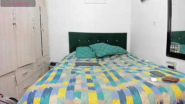 Snapshot of Jean_And_PaulXL chatting on March 28, 10:53 pm Jean And PaulXL online show from March 28, 10:53 pm