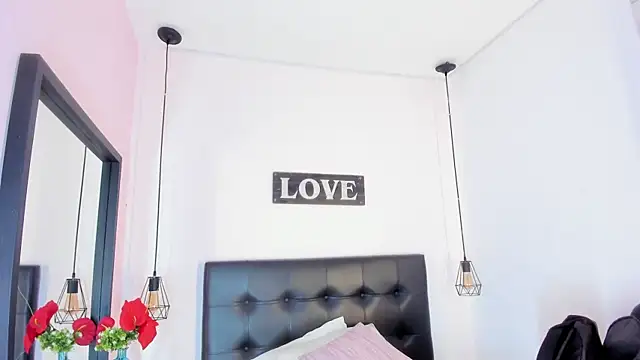 Snapshot of KatallelaMurillo chatting on March 27, 11:54 am KatallelaMurillo online show from March 27, 11:54 am