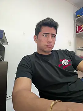 David-latinlover online show from May 8, 1:16 pm