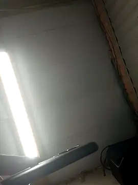 Snapshot of Seansexuality7 chatting on April 4, 8:01 am Seansexuality7 online show from April 4, 8:01 am