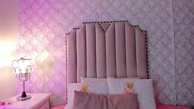 mika doll online show from March 29, 3:17 am