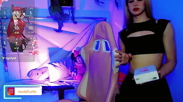 Snapshot of Sophiaa_doll_ chatting on March 9, 4:27 am Sophiaa doll online show from March 9, 4:27 am