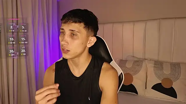 Snapshot of Rome_cortes chatting on March 25, 7:42 pm Rome cortes online show from March 25, 7:42 pm