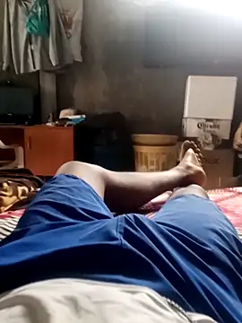 Snapshot of Javier_068 chatting on March 15, 9:43 pm Javier 068 online show from March 15, 9:43 pm