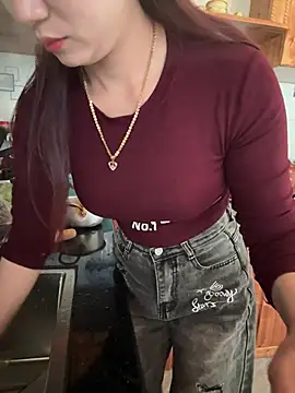 Snapshot of Junyy_k2 chatting on March 26, 2:28 am Junyy k2 online show from March 26, 2:28 am