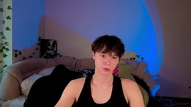 Snapshot of AnthonyCuutie chatting on March 5, 5:58 am AnthonyCuutie online show from March 5, 5:58 am