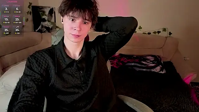 Snapshot of AnthonyCuutie chatting on March 17, 5:16 pm AnthonyCuutie online show from March 17, 5:16 pm