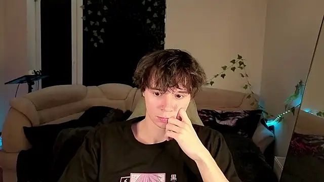 AnthonyCuutie online show from May 8, 1:16 pm
