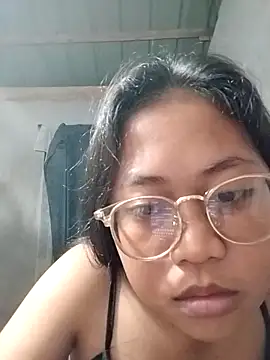 Snapshot of angelpinay44 chatting on March 21, 11:59 am angelpinay44 online show from March 21, 11:59 am