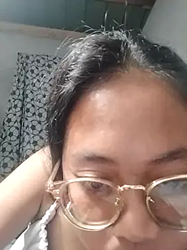 Snapshot of angelpinay44 chatting on March 27, 7:46 pm angelpinay44 online show from March 27, 7:46 pm