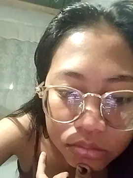 Snapshot of angelpinay44 chatting on March 30, 3:35 pm angelpinay44 online show from March 30, 3:35 pm