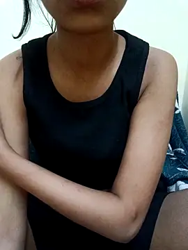 Snapshot of MAYA_BED_GIRL chatting on March 28, 2:44 am MAYA BED GIRL online show from March 28, 2:44 am