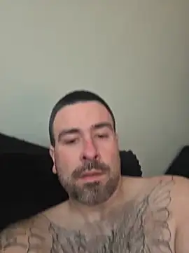 Snapshot of Biggbaddwulf7 chatting on March 9, 3:49 pm Biggbaddwulf7 online show from March 9, 3:49 pm