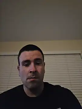 Snapshot of Biggbaddwulf7 chatting on March 10, 8:52 am Biggbaddwulf7 online show from March 10, 8:52 am