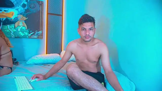 Snapshot of Hornyshow1 chatting on March 25, 11:49 am Hornyshow1 online show from March 25, 11:49 am