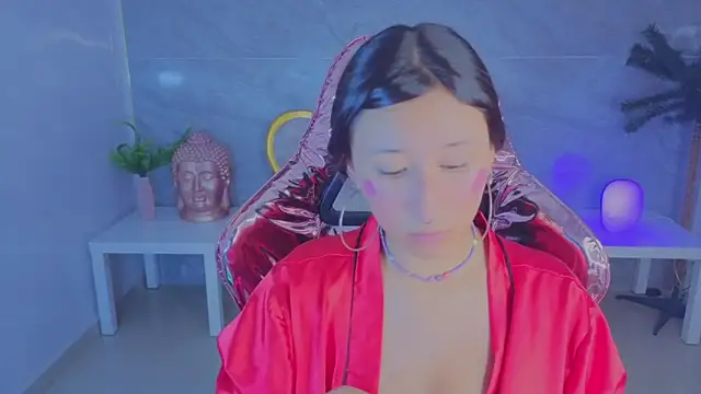 Snapshot of moraa_s chatting on March 17, 3:00 am moraa s online show from March 17, 3:00 am