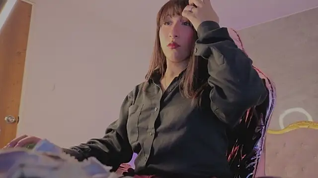 Snapshot of moraa_s chatting on April 7, 3:07 am moraa s online show from April 7, 3:07 am